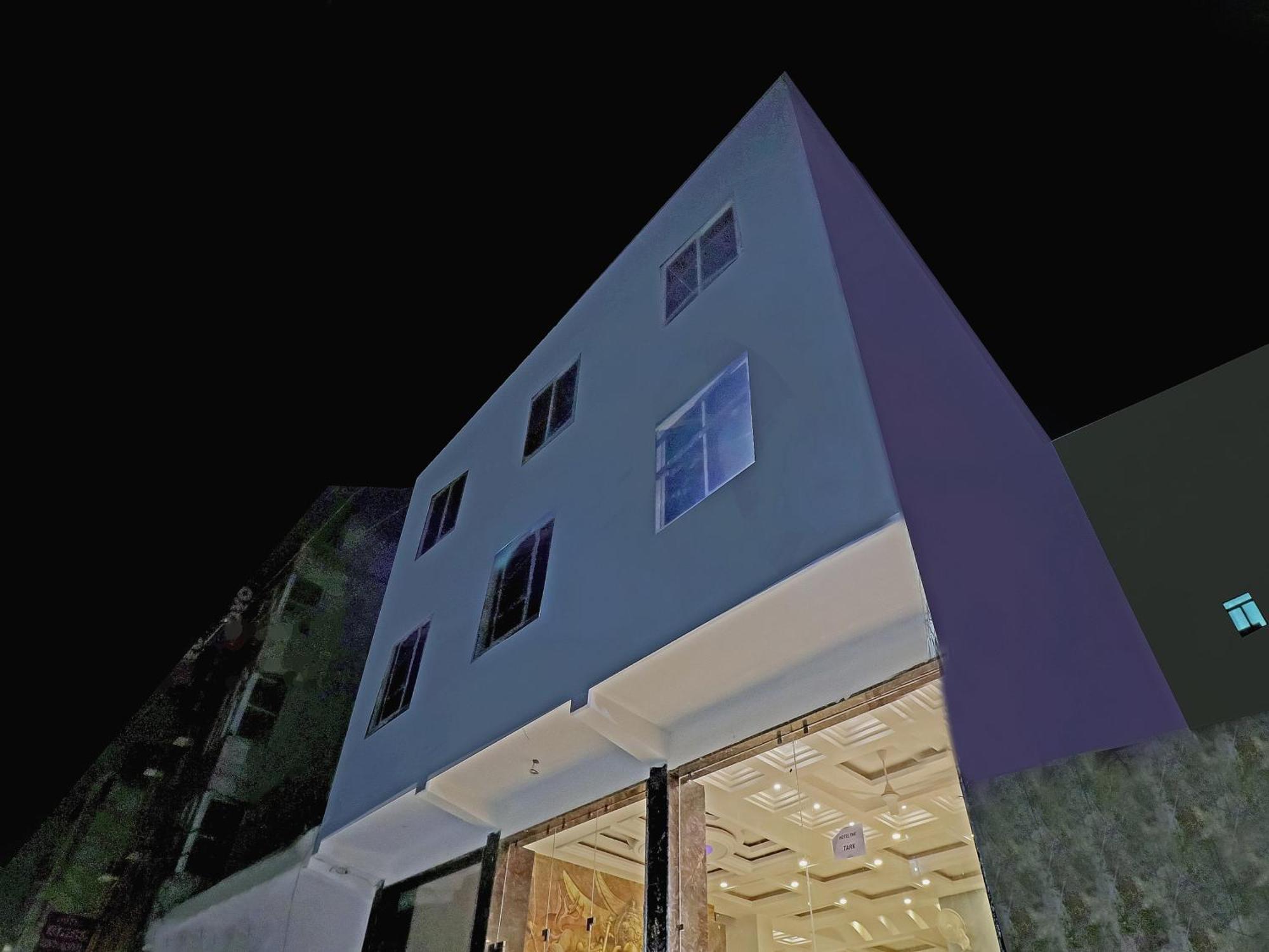 Townhouse Tark Inn New Delhi Exteriör bild